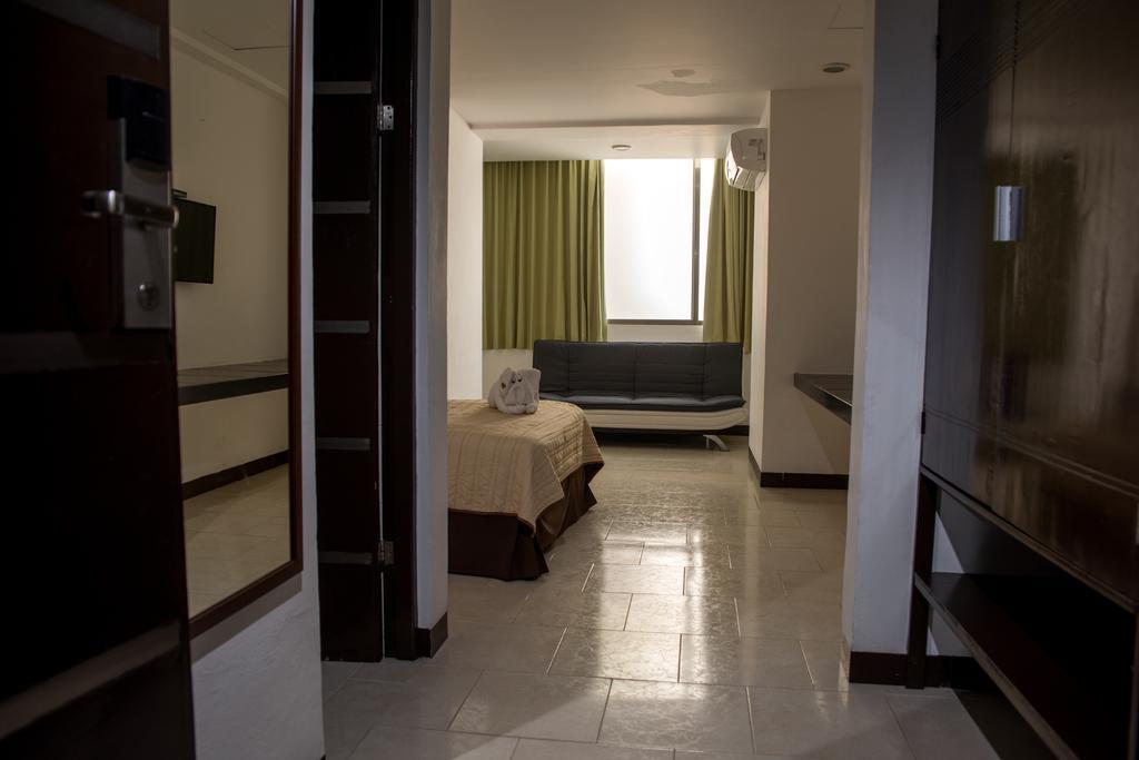 Hotel Plaza Playa Playa del Carmen Exteriör bild